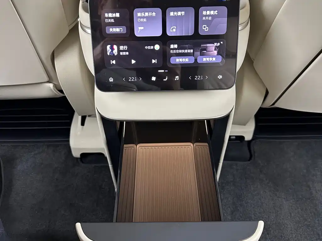 NIO NIO ES8 2026 Signature Edition 6-Seat Executive 2025 - thumbnail 15
