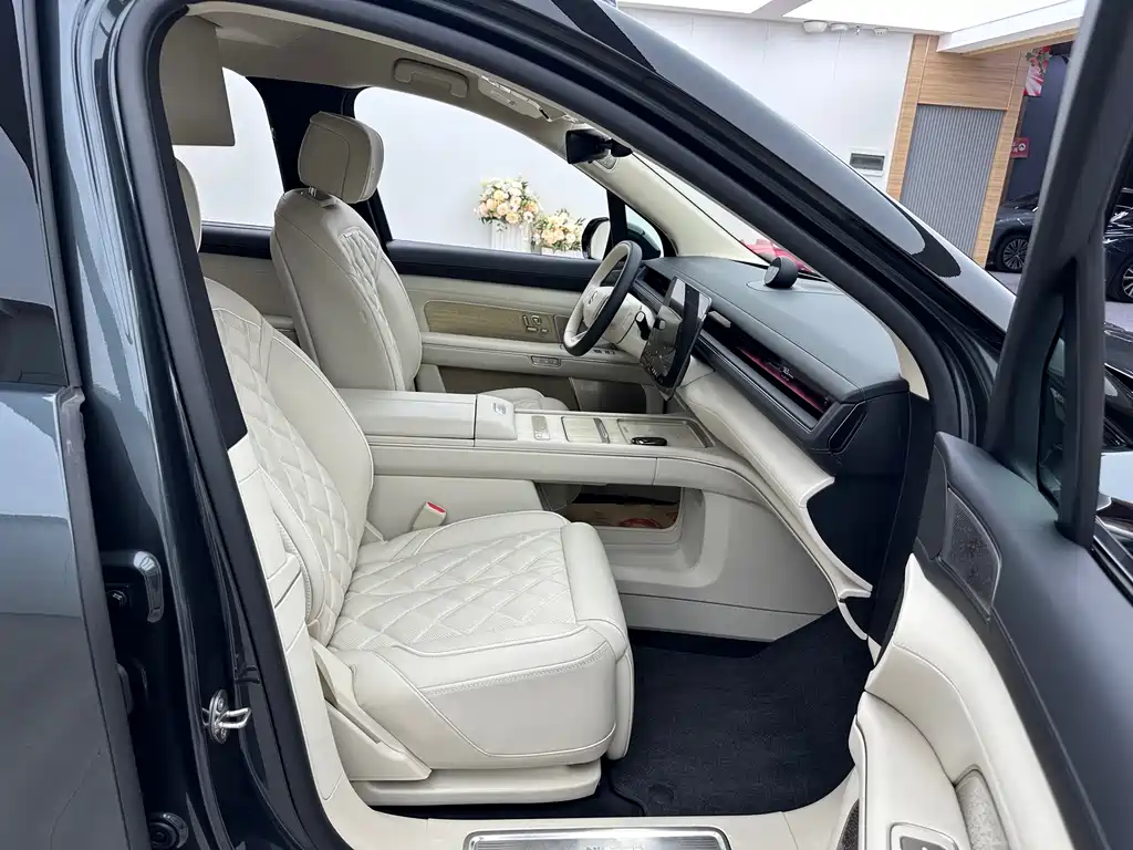NIO NIO ES8 2026 Signature Edition 6-Seat Executive 2025 - thumbnail 17