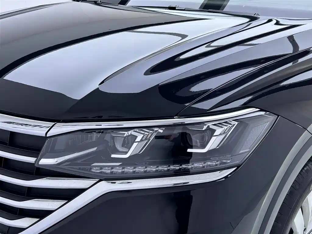 Volkswagen Viloran 2023 Model Year Facelift 330TSI Business Edition 2023 - thumbnail 12
