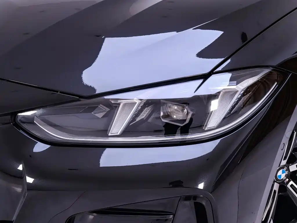 BMW BMW 4 Series 2024 425i Convertible M Sport Package 2024 - thumbnail 4