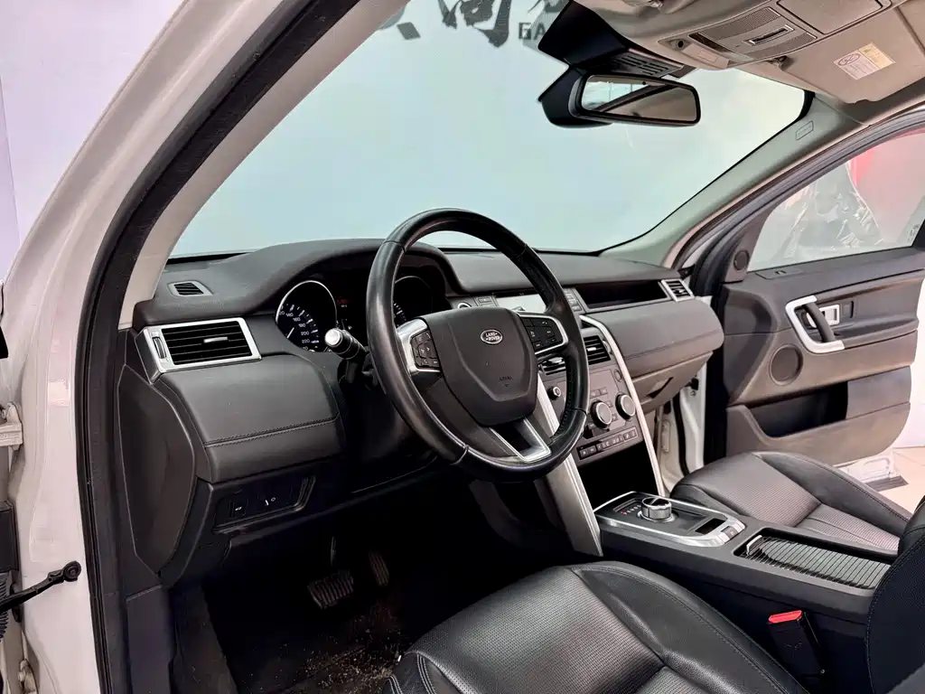 Land Rover Discovery Sport 2016 2.0T SE 2016 - thumbnail 6