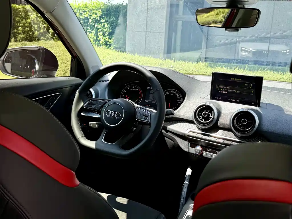 Audi Audi Q2L 2022 35 TFSI Luxury Dynamic Edition 2022 - thumbnail 9