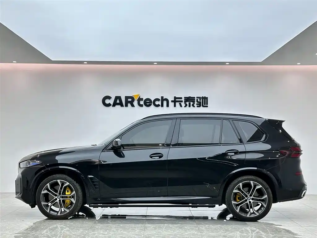 BMW BMW X5 xDrive 40Li M Sport Shadow Night Package 2023 2024 - thumbnail 2
