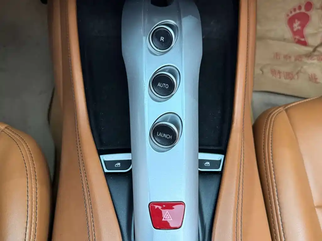 Ferrari Ferrari California T 2015 3.9T Standard 2015 - thumbnail 20