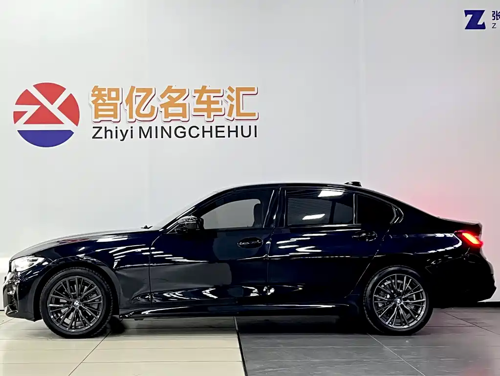 BMW BMW 3 Series 2022 330Li xDrive M Sport Shadow Night Package 2022 - thumbnail 4