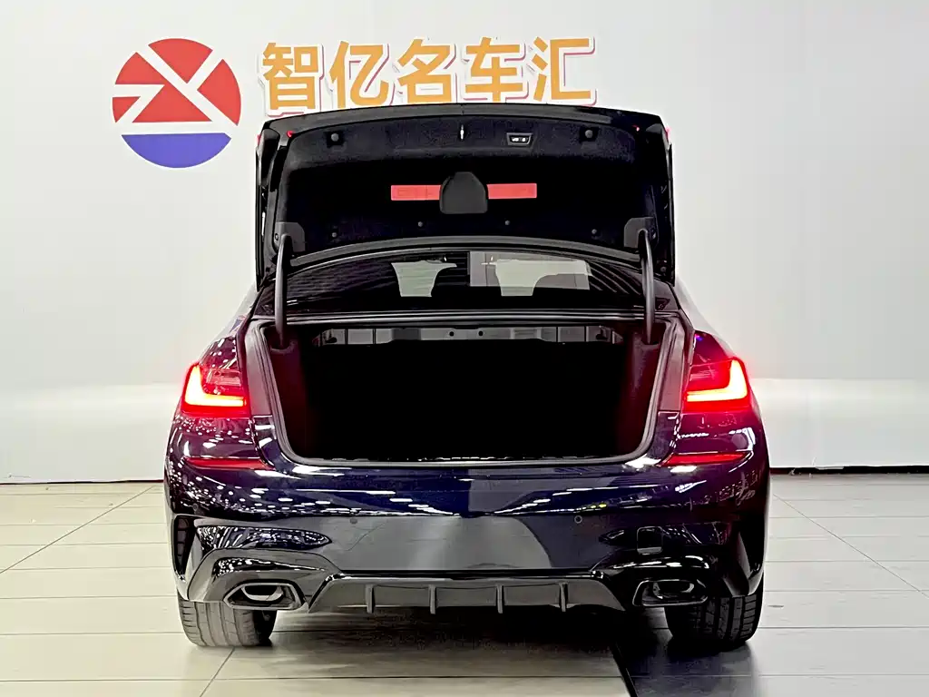 BMW BMW 3 Series 2022 330Li xDrive M Sport Shadow Night Package 2022 - thumbnail 15