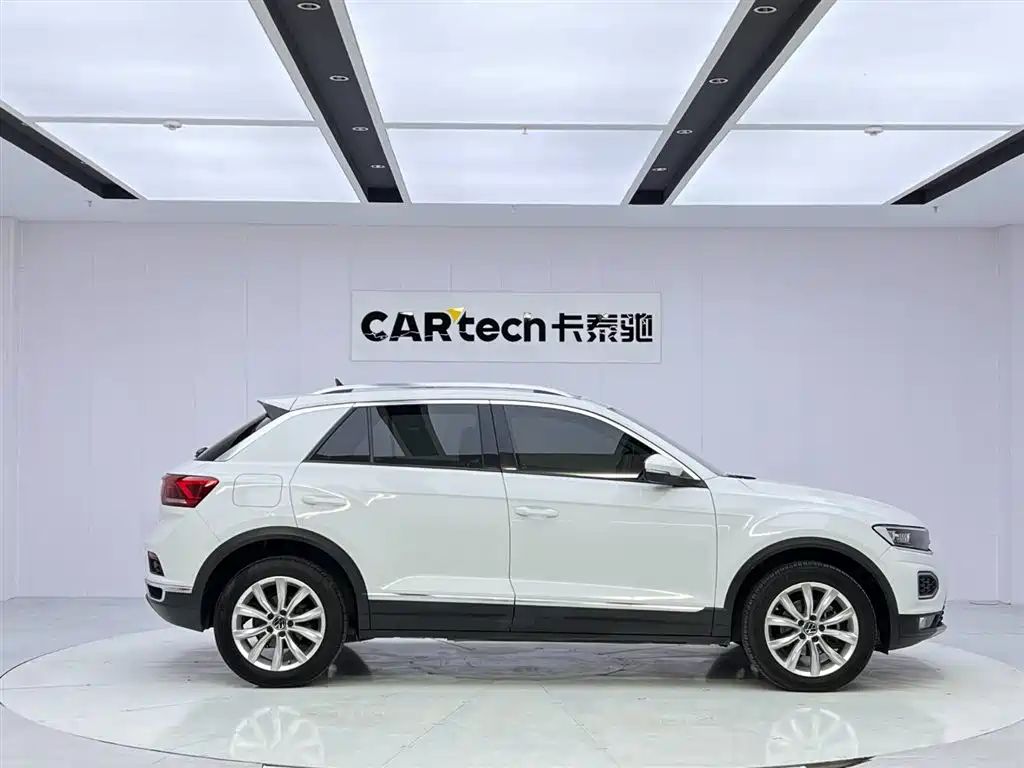 Volkswagen T-Roc 2021 Facelift 280TSI DSG 2WD Elite Intelligent Connection Edition 2022 - thumbnail 6