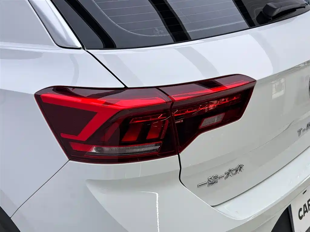Volkswagen T-Roc 2021 Facelift 280TSI DSG 2WD Elite Intelligent Connection Edition 2022 - thumbnail 10