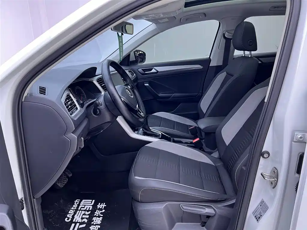 Volkswagen T-Roc 2021 Facelift 280TSI DSG 2WD Elite Intelligent Connection Edition 2022 - thumbnail 11