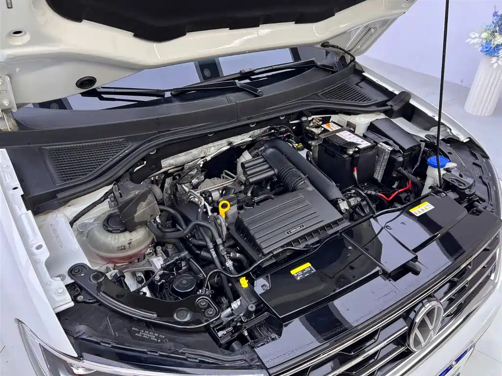 Volkswagen T-Roc 2021 Facelift 280TSI DSG 2WD Elite Intelligent Connection Edition 2022 - thumbnail 21