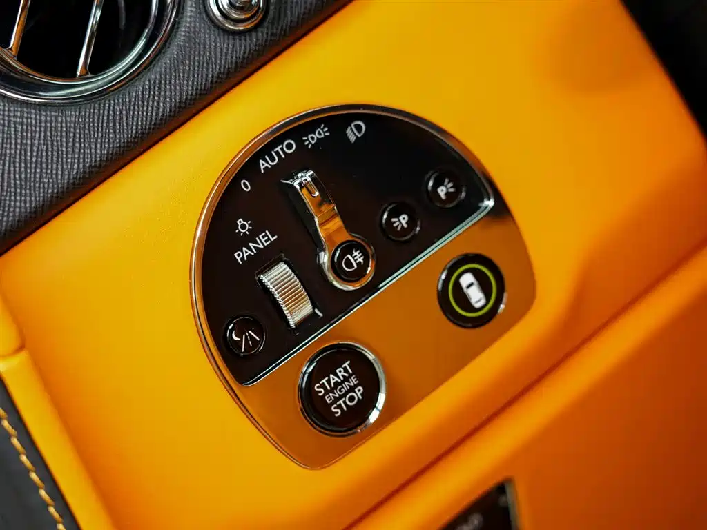 Rolls-Royce Rolls-Royce Cullinan 2024 Four-Seat Version 2025 - thumbnail 11