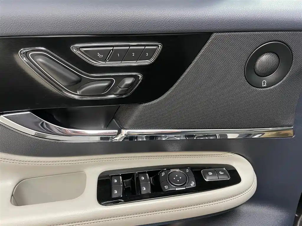Lincoln LX 2023 2.0T AWD Premium Edition 2023 - thumbnail 9