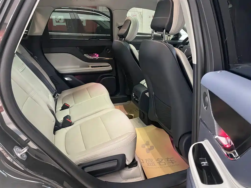 Lincoln LX 2023 2.0T AWD Premium Edition 2023 - thumbnail 17