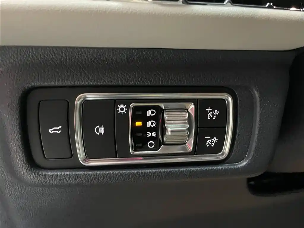 Lincoln LX 2023 2.0T AWD Premium Edition 2023 - thumbnail 19