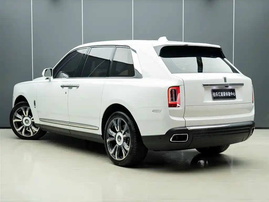 Rolls-Royce Rolls-Royce Cullinan 2018 Four-Seat Version 2021 - thumbnail 4