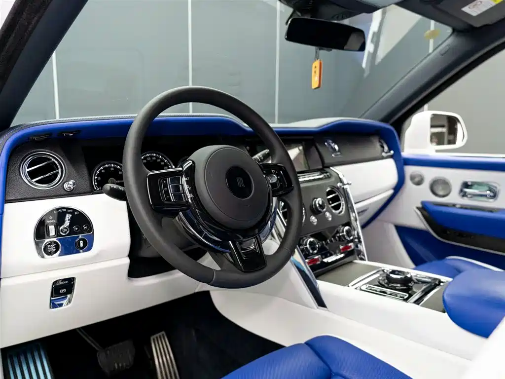 Rolls-Royce Rolls-Royce Cullinan 2018 Four-Seat Version 2021 - thumbnail 10