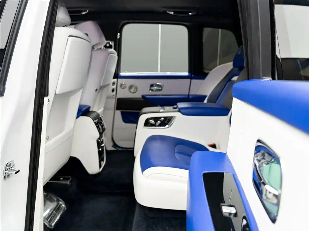 Rolls-Royce Rolls-Royce Cullinan 2018 Four-Seat Version 2021 - thumbnail 11