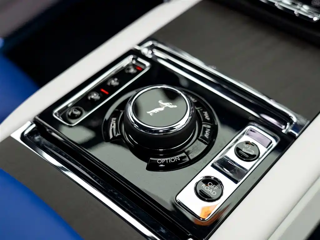 Rolls-Royce Rolls-Royce Cullinan 2018 Four-Seat Version 2021 - thumbnail 22