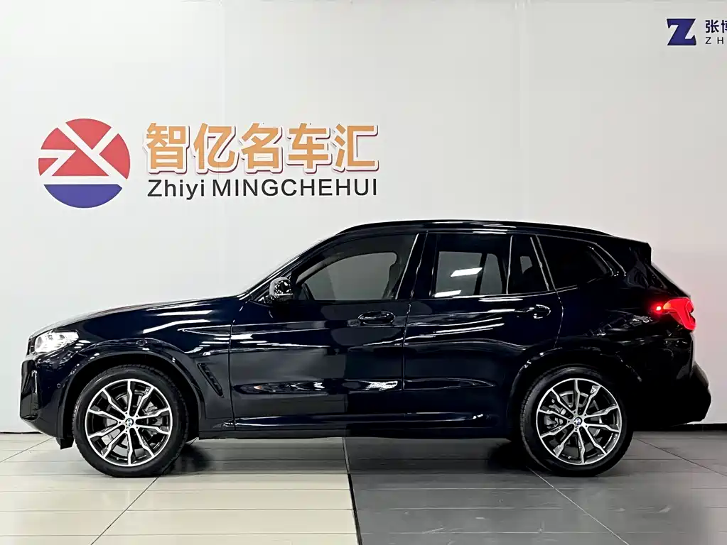 BMW BMW X3 2022 facelift xDrive30i Leading Model M Night Shadow Package 2022 - thumbnail 4
