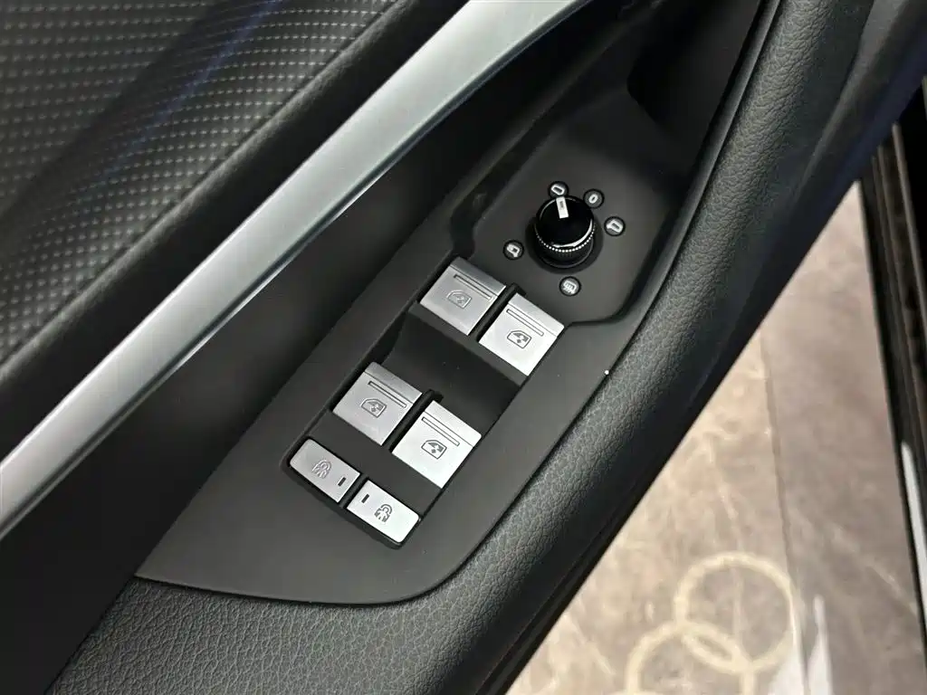 Audi Audi A6L 2025 Facelift 40 TFSI Premium Dynamic Edition 2026 - thumbnail 16