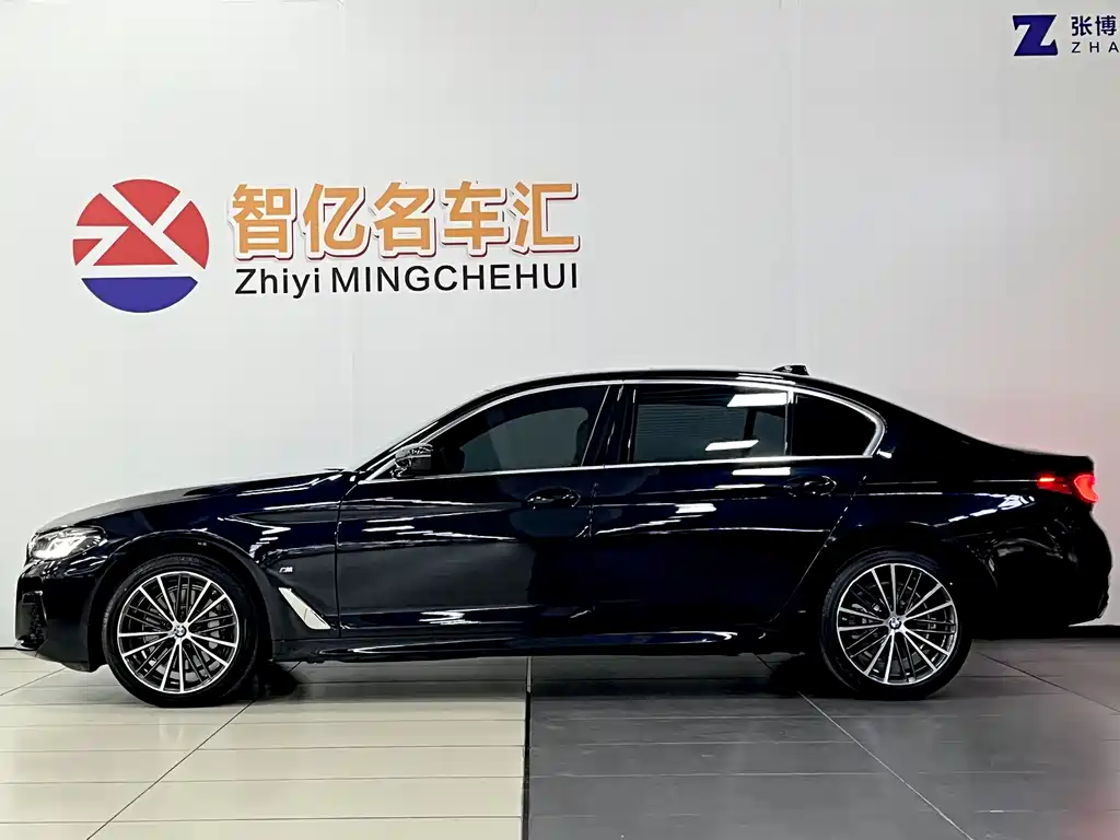 BMW BMW 5 Series 2023 Facelift 530Li Leading Model M Sport Package 2023 - thumbnail 4
