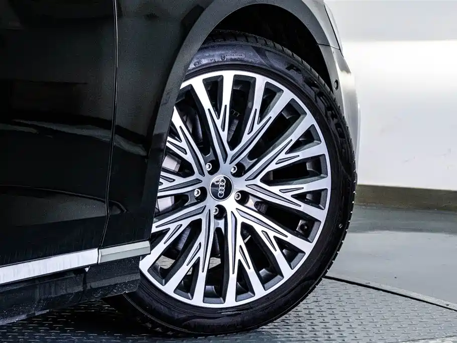 Audi Audi A8 2025 A8L 50 TFSI quattro Premium Selection 2026 - thumbnail 14