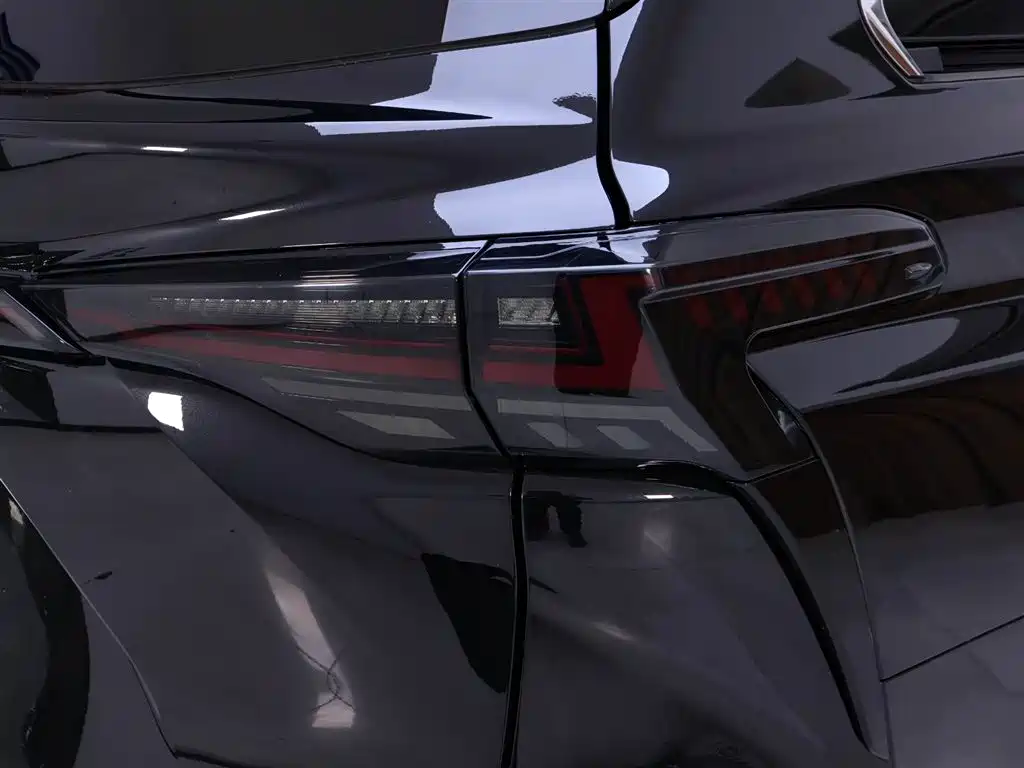 Toyota Toyota Granvia 2022 2.5L Hybrid Premium Edition 2023 - thumbnail 9