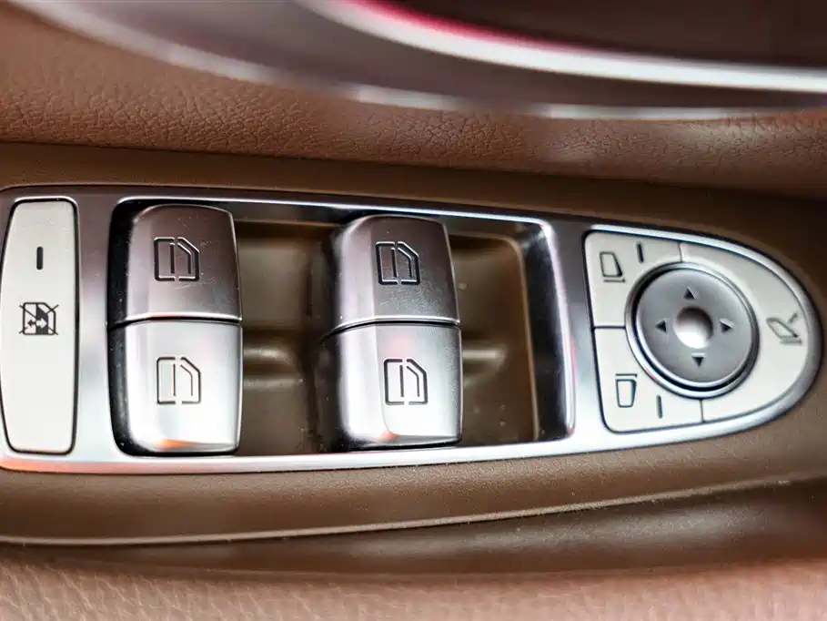 Mercedes-Benz Mercedes-Benz E-Class 2023 E 300 L Fashion Edition 2023 - thumbnail 17