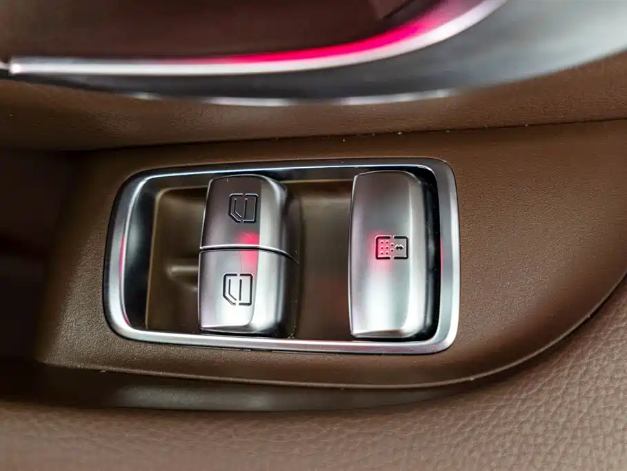 Mercedes-Benz Mercedes-Benz E-Class 2023 E 300 L Fashion Edition 2023 - thumbnail 19
