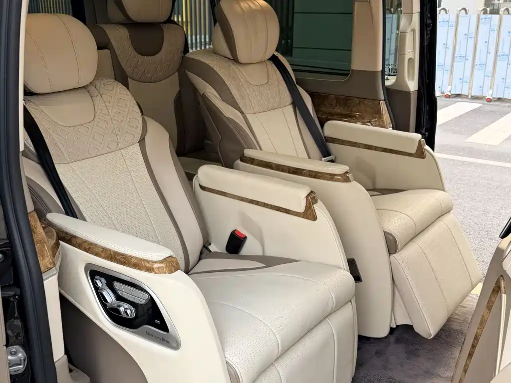 Mercedes-Benz Mercedes-Benz V-Class 2018 V 260 L Exclusive Long Wheelbase Edition Euro V 2021 - thumbnail 15