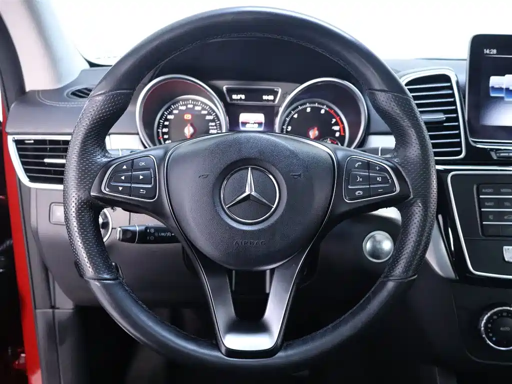 Mercedes-Benz Mercedes-Benz GLE Coupe 2018 GLE 320 4MATIC Coupé SUV 2019 - thumbnail 16