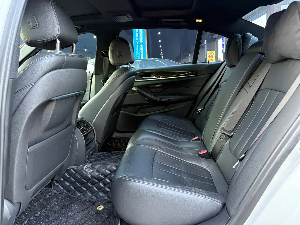 BMW BMW 5 Series 2019 530Li Leading Model M Sport Package 2019 - thumbnail 14