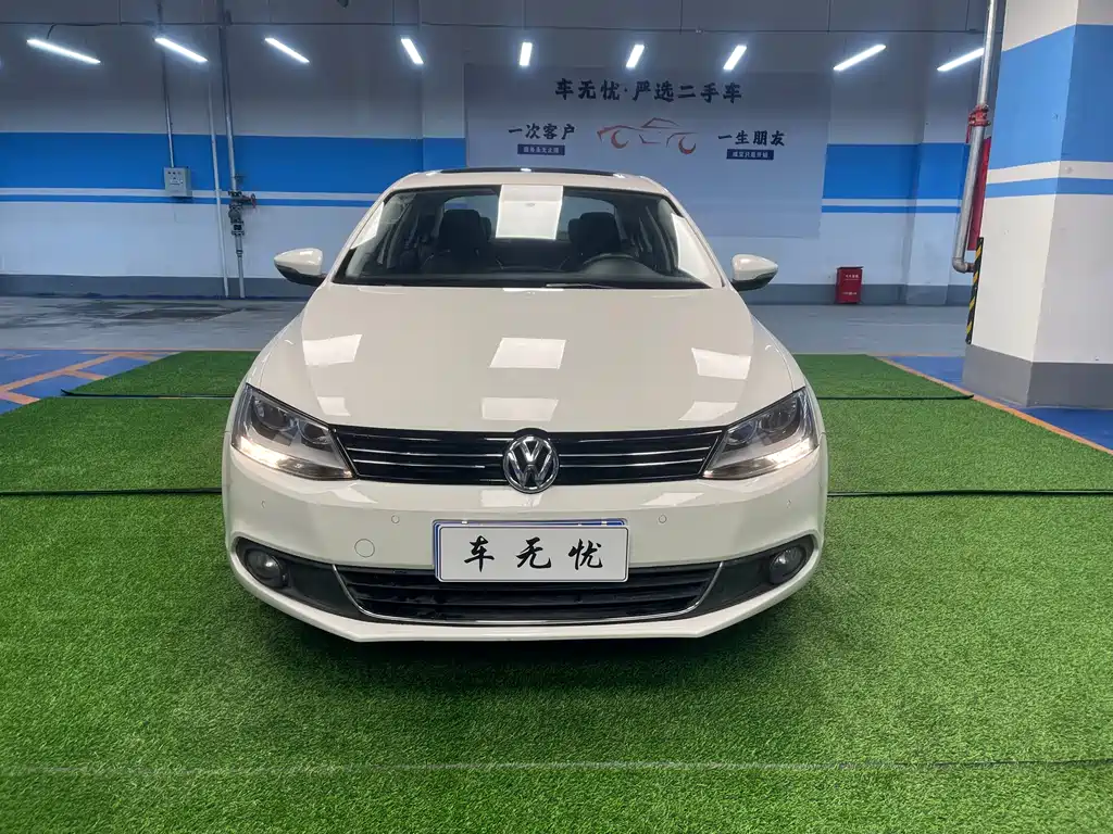 Volkswagen Volkswagen Sagitar 2014 1.4TSI Automatic Luxury Edition 2014 - thumbnail 3