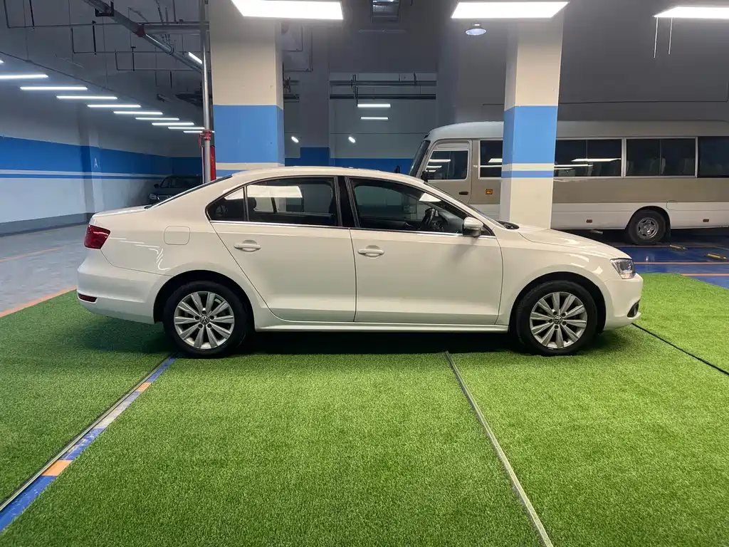 Volkswagen Volkswagen Sagitar 2014 1.4TSI Automatic Luxury Edition 2014 - thumbnail 6