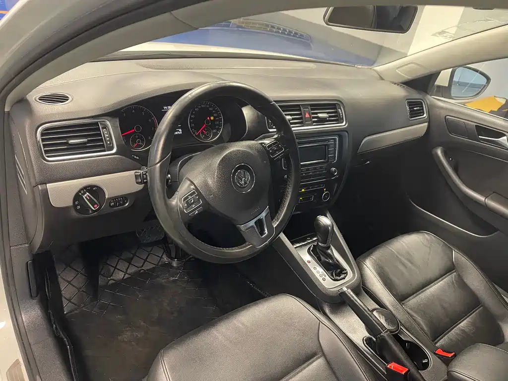 Volkswagen Volkswagen Sagitar 2014 1.4TSI Automatic Luxury Edition 2014 - thumbnail 13