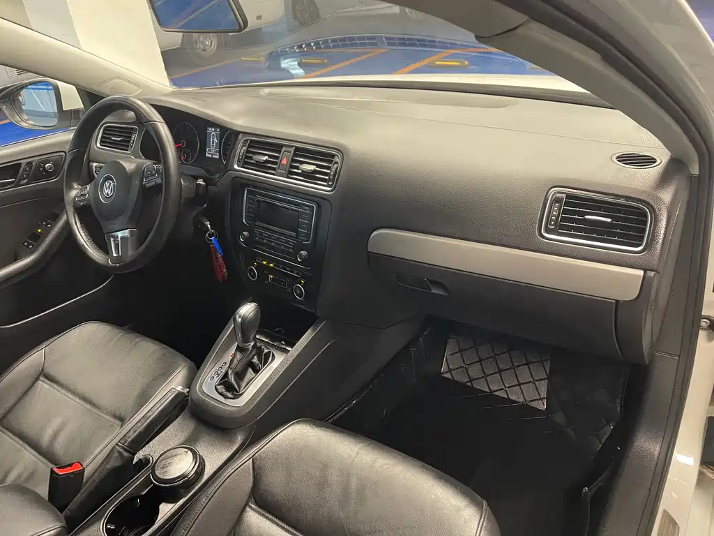 Volkswagen Volkswagen Sagitar 2014 1.4TSI Automatic Luxury Edition 2014 - thumbnail 15