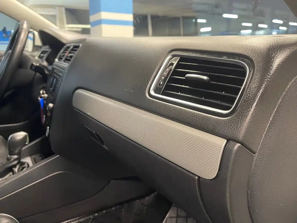 Volkswagen Volkswagen Sagitar 2014 1.4TSI Automatic Luxury Edition 2014 - thumbnail 16