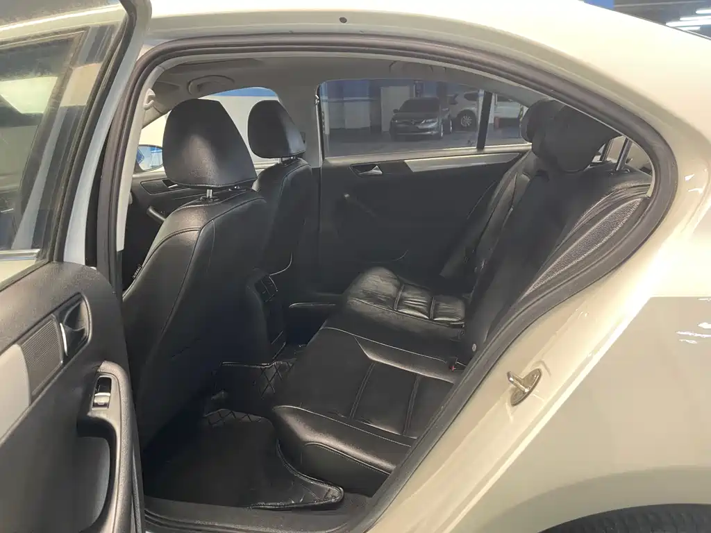 Volkswagen Volkswagen Sagitar 2014 1.4TSI Automatic Luxury Edition 2014 - thumbnail 20