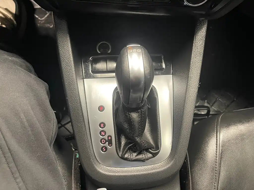 Volkswagen Volkswagen Sagitar 2014 1.4TSI Automatic Luxury Edition 2014 - thumbnail 26