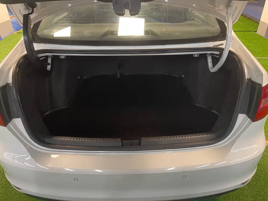 Volkswagen Volkswagen Sagitar 2014 1.4TSI Automatic Luxury Edition 2014 - thumbnail 28