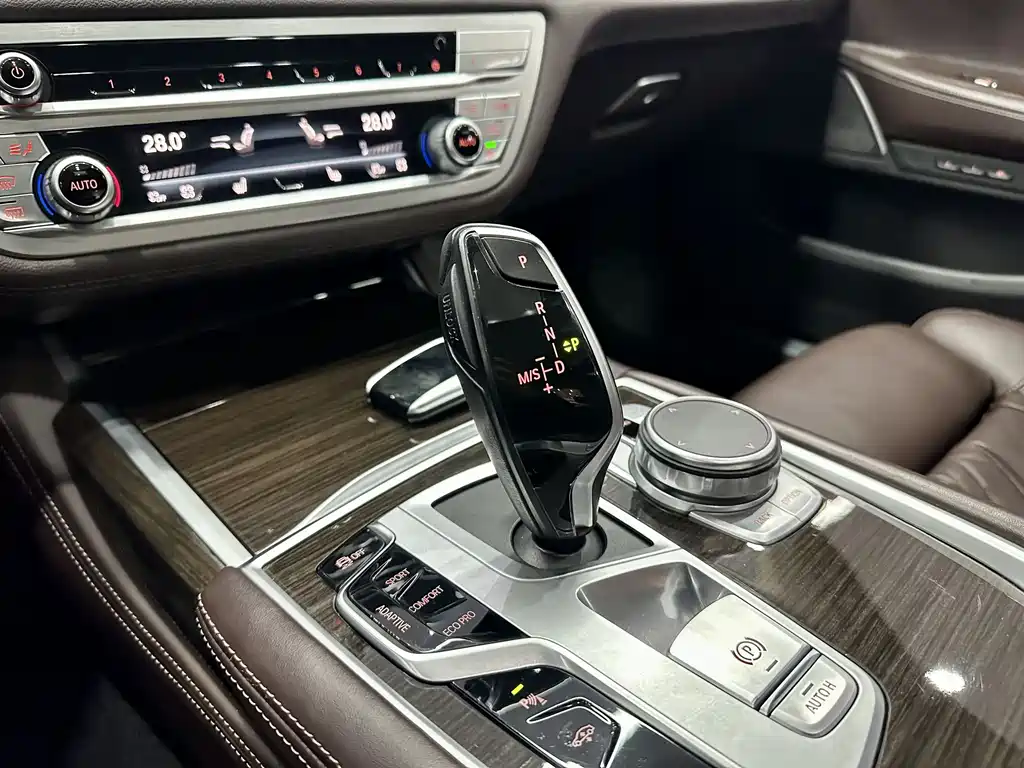 BMW BMW 7 Series 2021 730Li Luxury Package 2021 - thumbnail 21