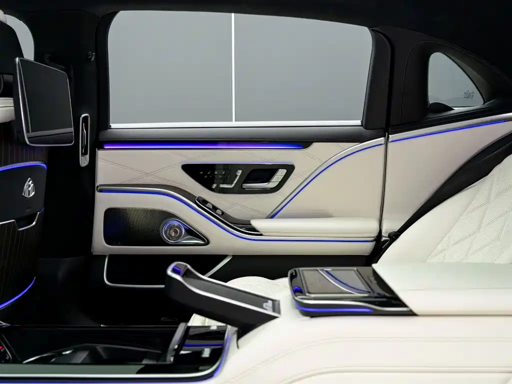 Mercedes-Benz Maybach S-Class 2022 S 680 4MATIC First Edition 2022 - thumbnail 14