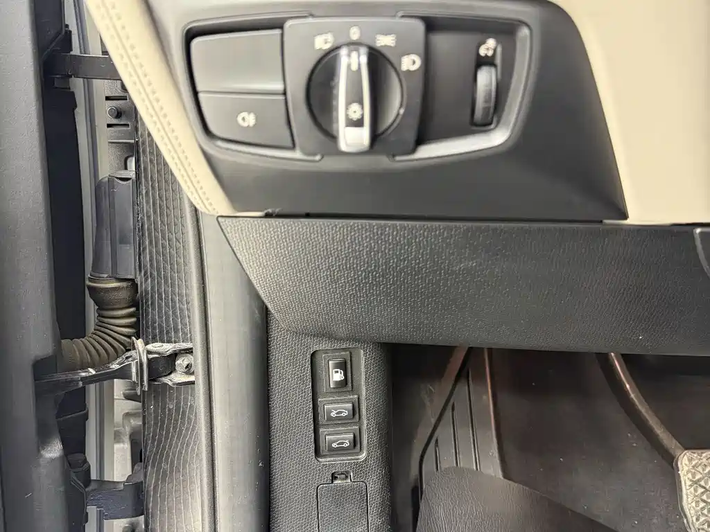 BMW BMW i3 REx (2014) 2016 - thumbnail 12