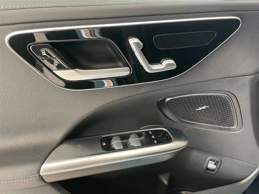 Mercedes-Benz Mercedes-Benz C-Class 2024 C 260 L Sport Edition 2024 - thumbnail 10