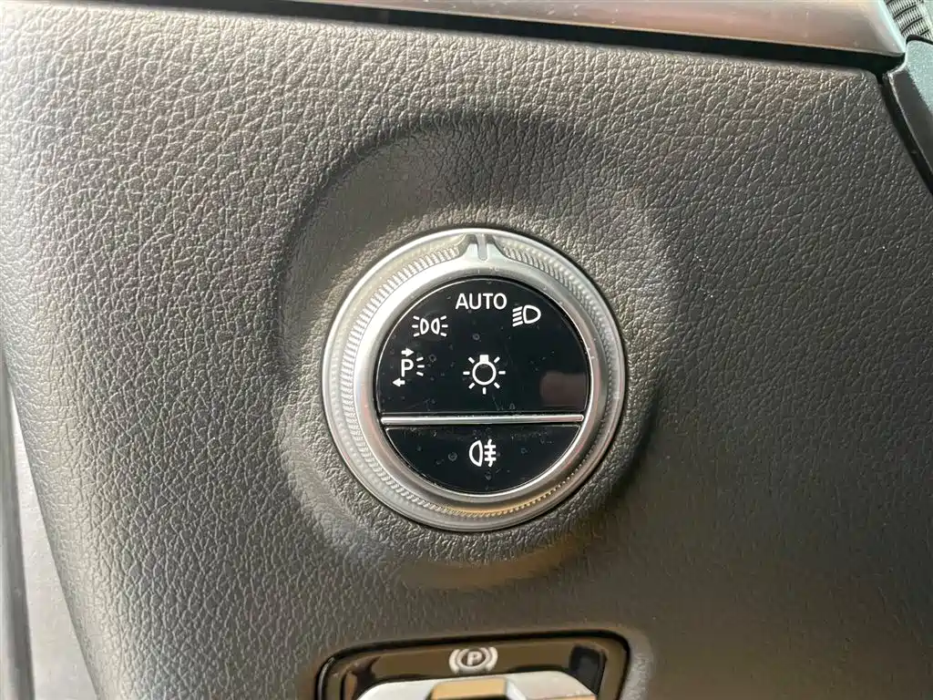 Mercedes-Benz Mercedes-Benz C-Class 2024 C 260 L Sport Edition 2024 - thumbnail 19