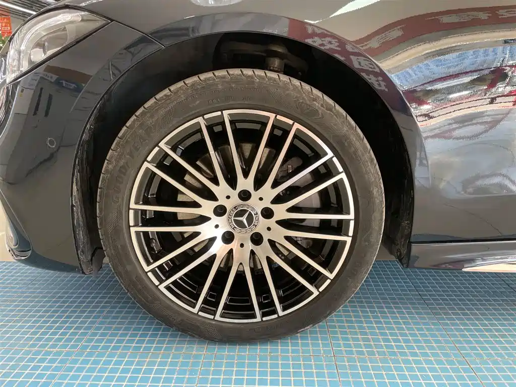 Mercedes-Benz Mercedes-Benz C-Class 2024 C 260 L Sport Edition 2024 - thumbnail 25
