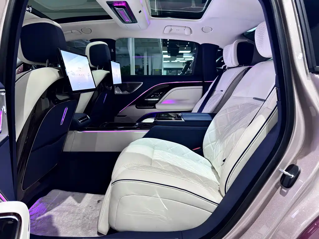 Hongqi Hongqi Jin Kui Hua Guo Ya 2024 4.0T V8 2025 - thumbnail 30