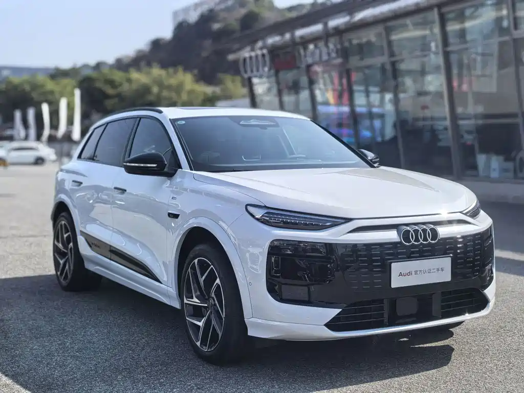 Audi Audi Q6L e-tron 2026 Launch Edition 2025 - thumbnail 2