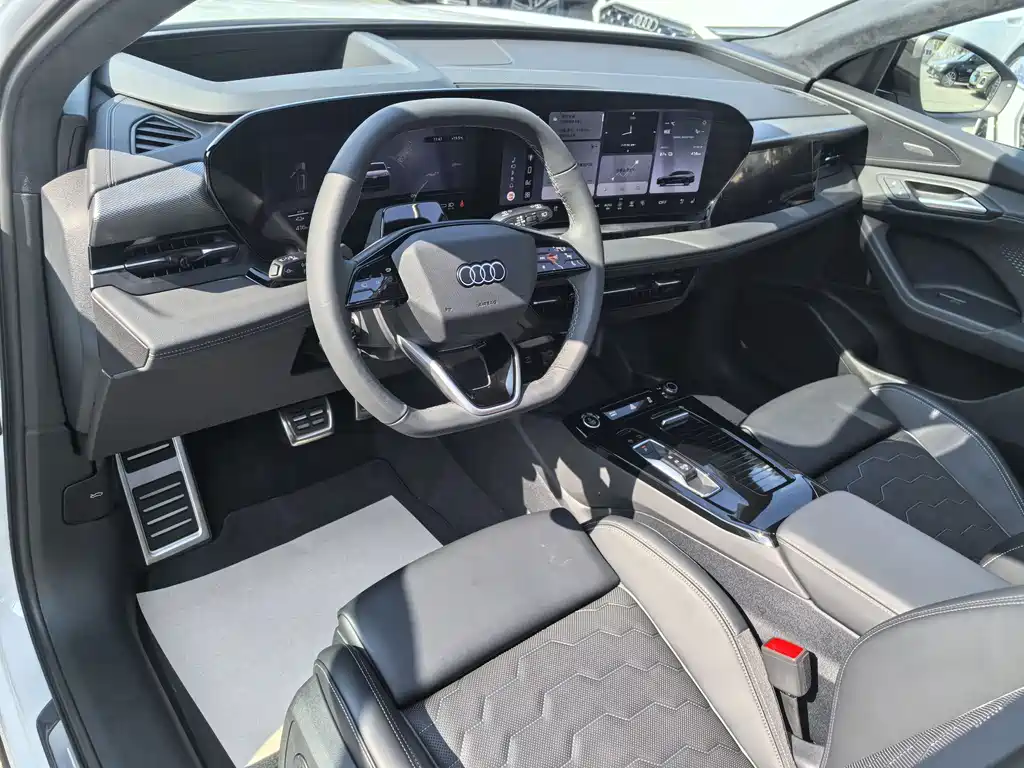 Audi Audi Q6L e-tron 2026 Launch Edition 2025 - thumbnail 7