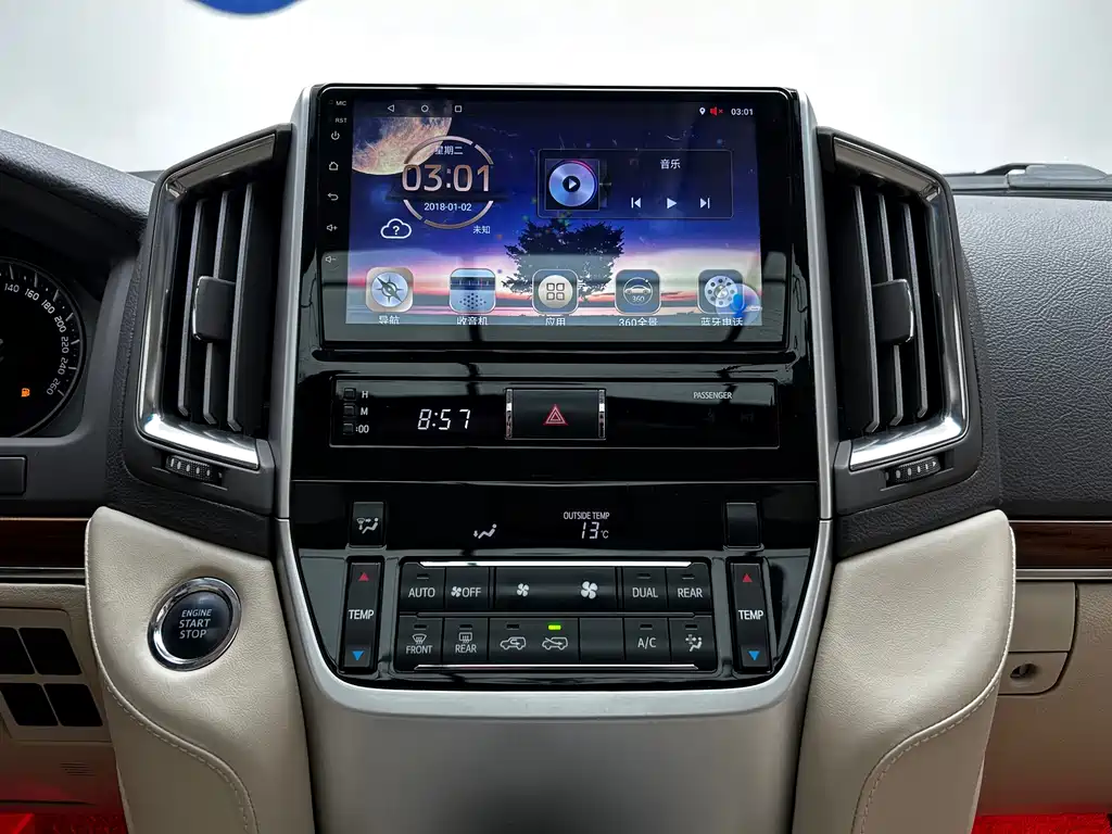 Toyota Land Cruiser (Imported) 2019 Model 5.7L Middle East Version 2018 - thumbnail 14